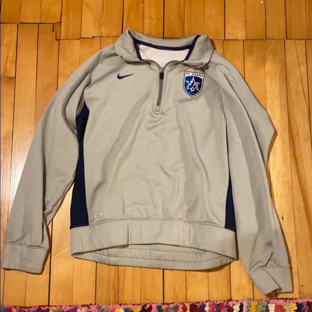 nike sport sweatshirt/pullover!